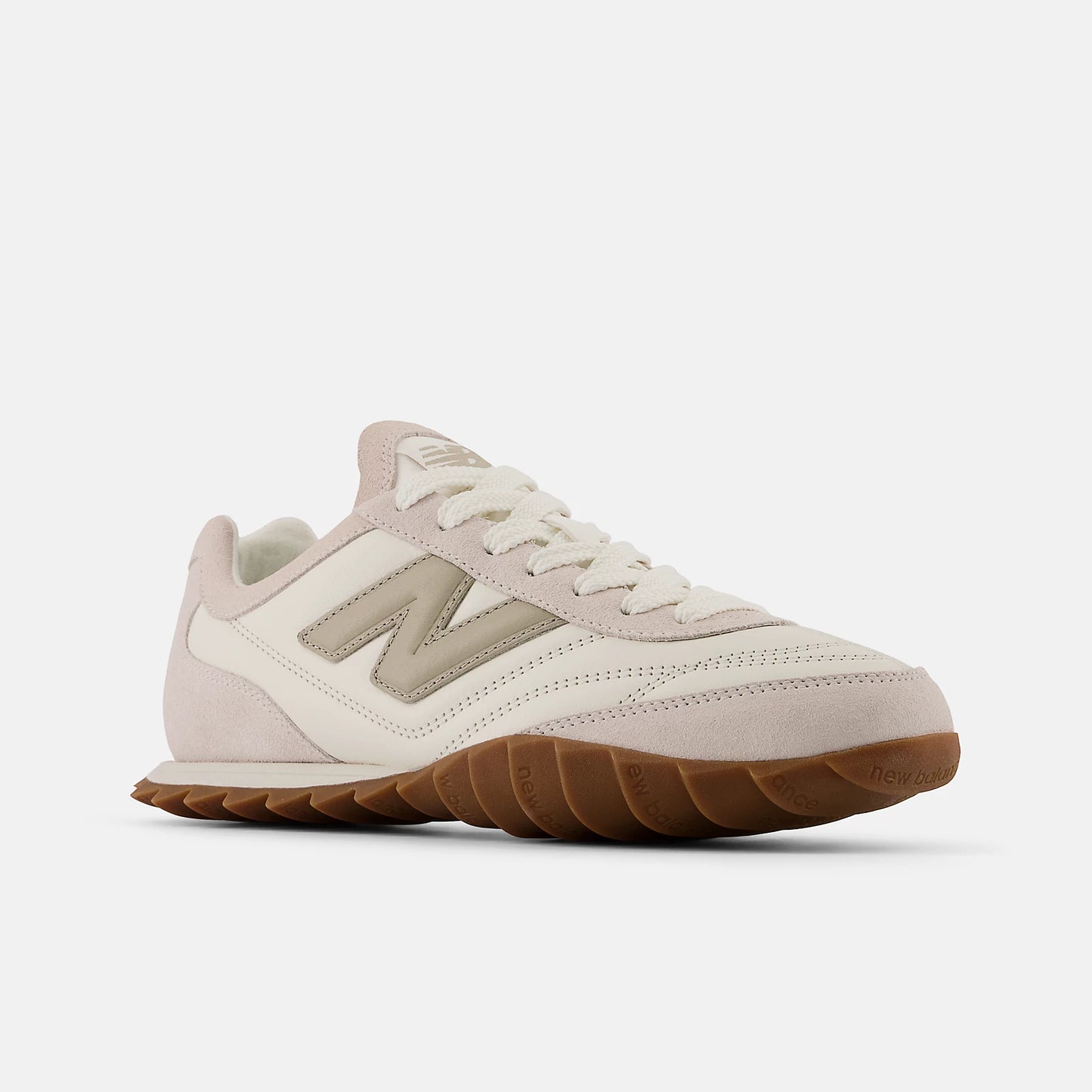 New Balance RC30